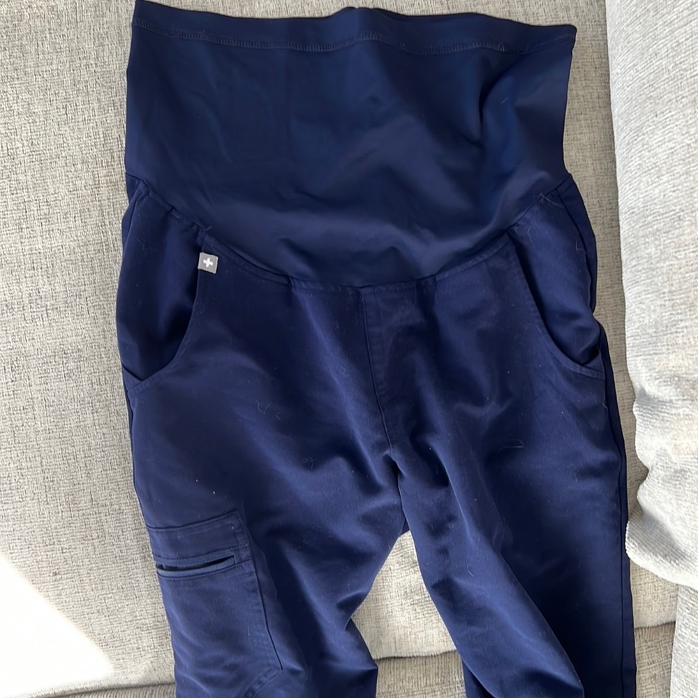 Zamora™ Maternity Jogger Scrub Pants